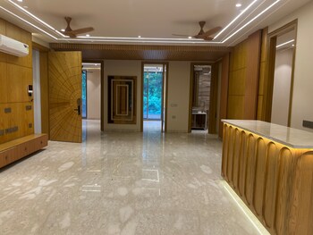 4 BHK Builder Floor for Sale in Malibu Town, Gurgaon