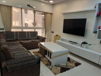 2 BHK Flat for Rent in Tilak Nagar, Mumbai