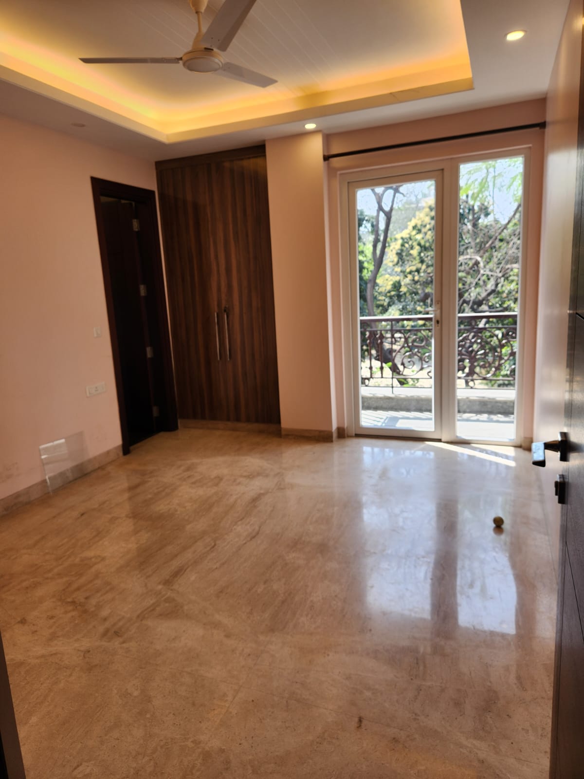 3 BHK Builder Floor for Sale in Safdarjung Enclave, Delhi