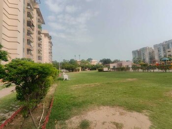 Amrapali Grand