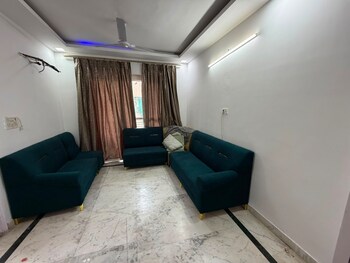 3 BHK Builder Floor for Rent in Ramesh Nagar, Delhi