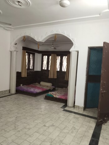 4 BHK Flat for Sale in Sarita Vihar, Delhi