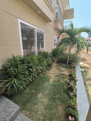 Balcony in 4 BHK Villa at Bhayli Road – for Sale