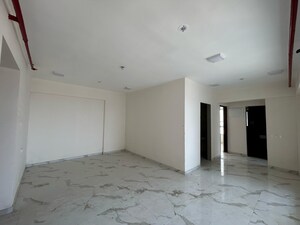 2 BHK Apartment For Sale in Dotom Isle, Malad West