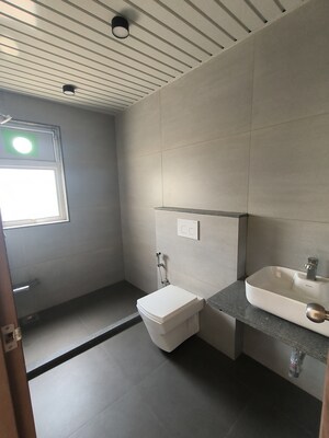 Bathroom in 4 BHK Villa at Bhayli Road – for Sale