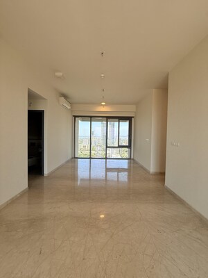 Room in 3 BHK Apartment at Piramal Mahalaxmi, Mahalaxmi – for Sale