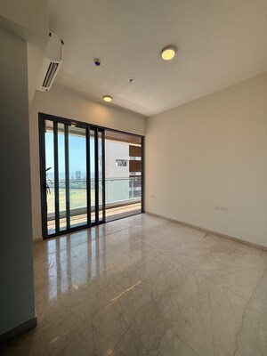 Room in 3 BHK Apartment at Piramal Mahalaxmi, Mahalaxmi – for Sale