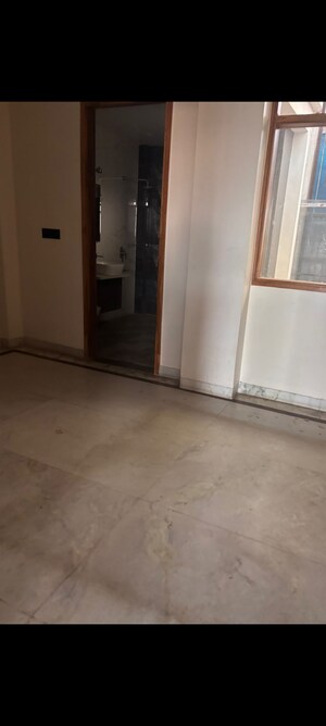 2.5 BHK Independent House For Rent in RWA Apartments Sector 108, Sector 108