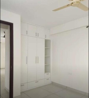 Room in 3 BHK Apartment at Allwin El Spazia, Sanauli – for Rent