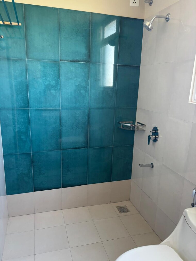 Bathroom, ukn-the-belvedere 3 Bedroom 1560 Sq.Ft. Apartment In Devanahalli Bangalore 10459885