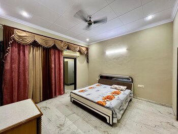 2.5 BHK Flat for Sale in Jhamat, Ludhiana