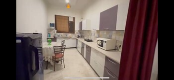 2 BHK Builder Floor for Rent in Dhakoli, Zirakpur