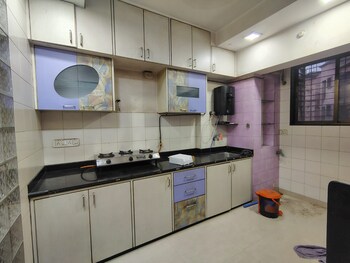 Pg for Rent in Malad East, Mumbai