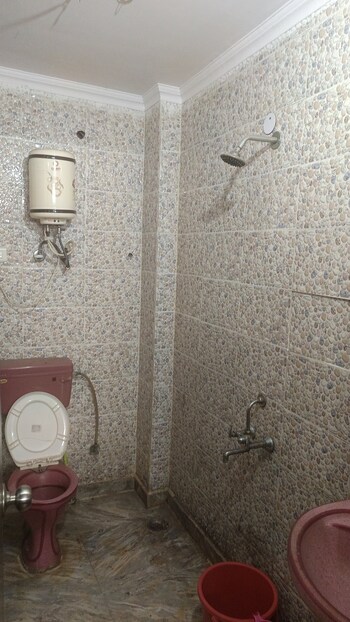 1 RK Builder Floor for Rent in Patel Nagar, Delhi