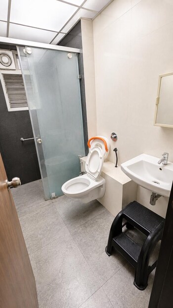 3 BHK Flat for Rent in Dahanukar Colony, Pune
