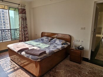 Hiranandani Estate Winona