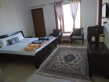 3 BHK Builder Floor for Rent in Aerocity, Mohali