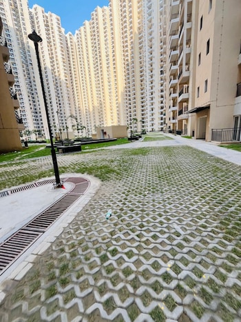 Amrapali Verona Heights