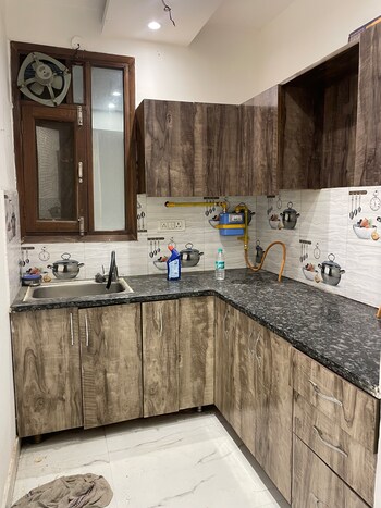 2 BHK Flat for Rent in Freedom Fighters Enclave, Delhi
