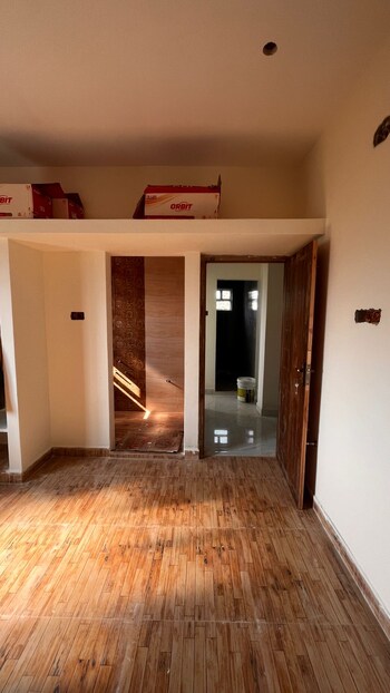 2 BHK Builder Floor for Sale in Mannivakkam, Chennai