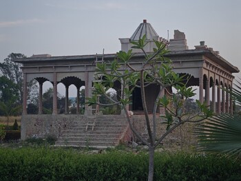 Gomti Paradise phase-1