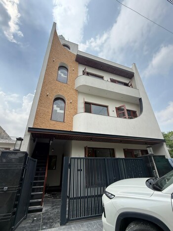 6+ BHK House for Sale in Sector 79, Mohali