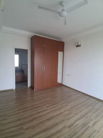 Ireo The Corridors
