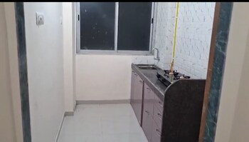 1 BHK Flat for Rent in Dadar East, Mumbai