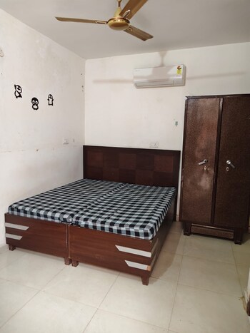 1 RK Flat for Rent in Kharar Mohali Road, Kharar