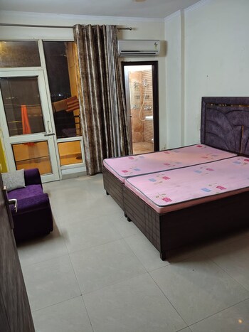 Singla South City