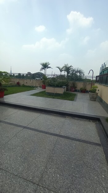 3 BHK Builder Floor for Sale in Sarvapriya Vihar, Delhi