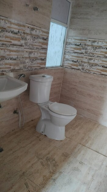 Amrapali Kingswood