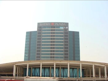Satra Plaza