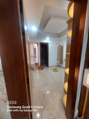 Room in 3 BHK Builder Floor at Sector 49 – for Sale