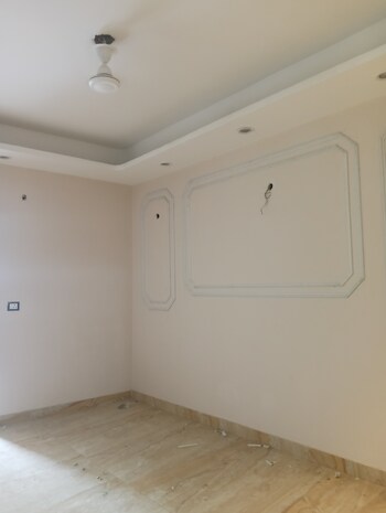2 BHK Builder Floor for Sale in Baraula, Noida