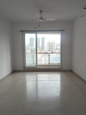Room in 3 BHK Apartment at Rosa Manhattan, Ghodbunder Road – for Rent