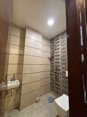 Bathroom in 2 BHK Builder Floor at Nawada – for Rent