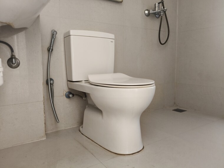 Bathroom, thane west 1 Bedroom 420 Sq.Ft. Apartment In Thane West Thane 10487644