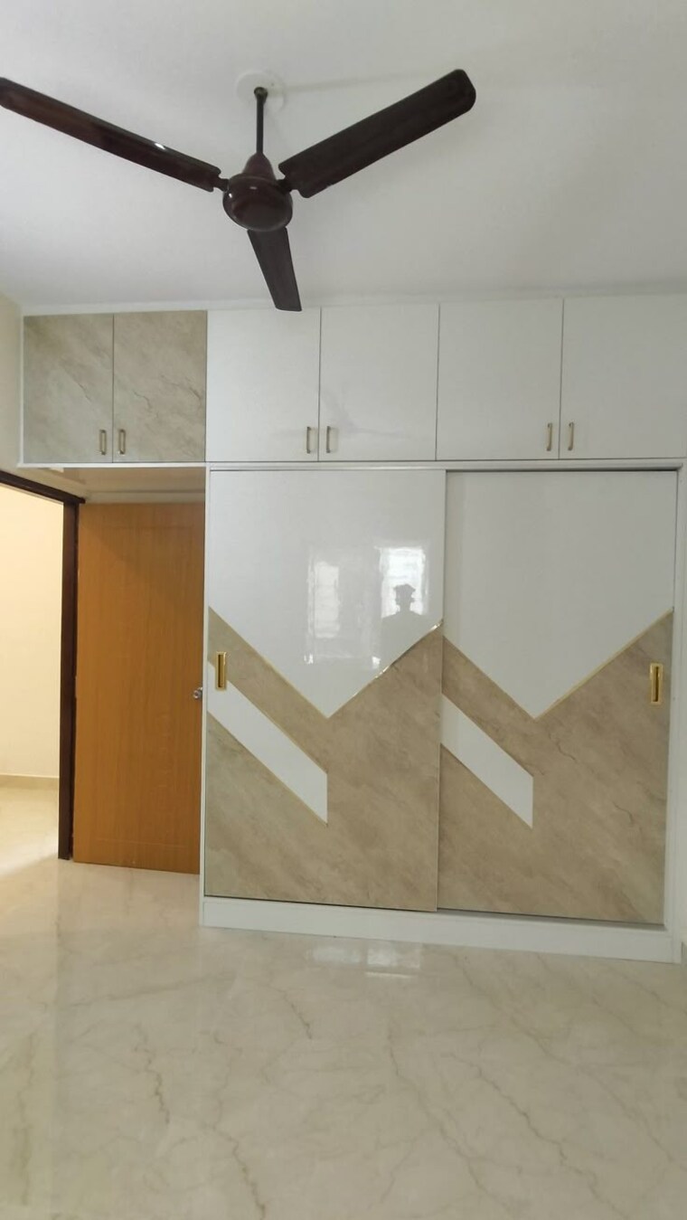Room, greater kailash i 3 Bedroom 208 Sq.Yd. Builder Floor In Greater Kailash I Delhi 10487650