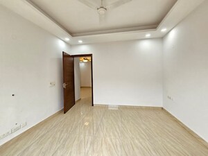 Room in 3 BHK Builder Floor at Chattarpur – for Rent