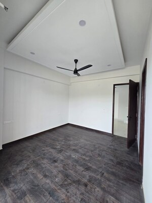 Room in 3 BHK Apartment at Sahastradhara – for Sale