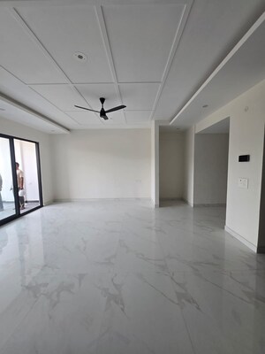 Room in 3 BHK Apartment at Sahastradhara – for Sale