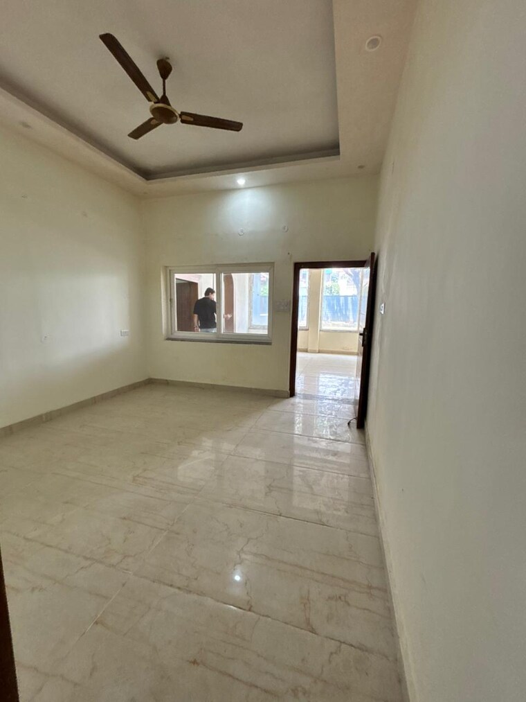 Room, jakhan rajpur road 4 Bedroom 329 Sq.Yd. Independent House In JakhaN Rajpur Road Dehradun 10487684