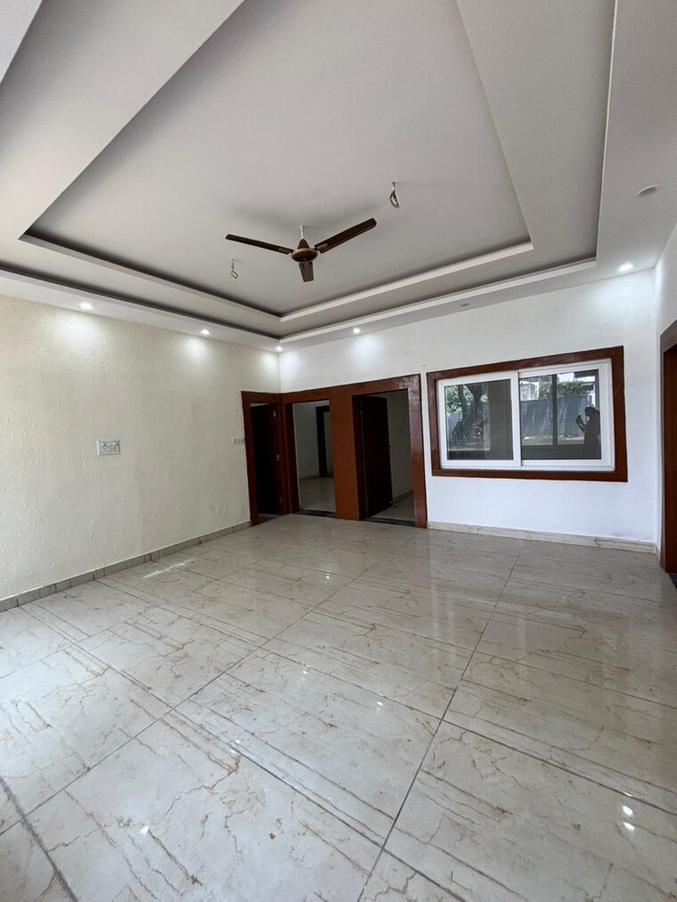 Room, jakhan rajpur road 4 Bedroom 329 Sq.Yd. Independent House In JakhaN Rajpur Road Dehradun 10487684