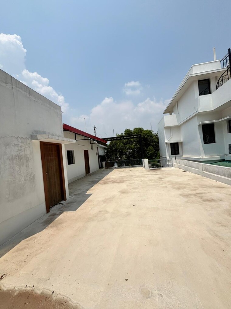 Exterior View, jakhan rajpur road 4 Bedroom 329 Sq.Yd. Independent House In JakhaN Rajpur Road Dehradun 10487684
