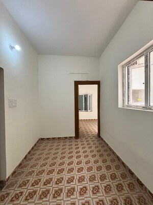Bedroom in 4 BHK Independent House at JakhaN-Rajpur Road – for Sale