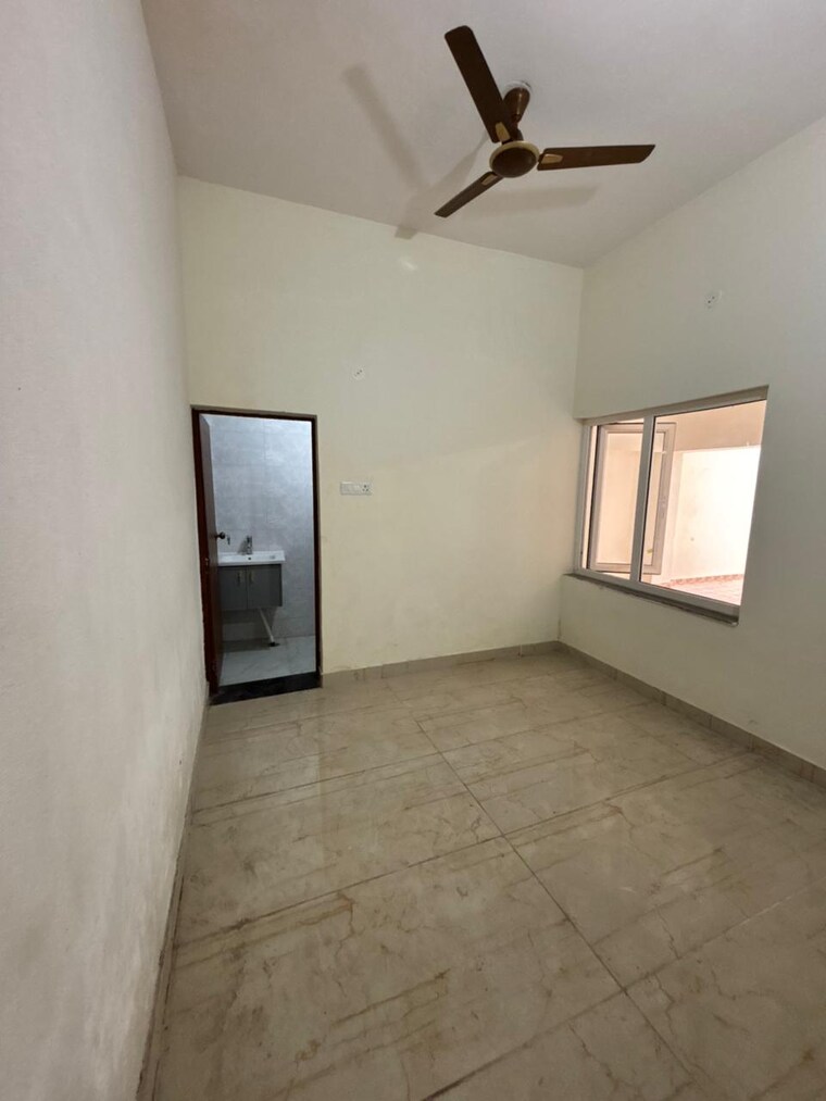 Room, jakhan rajpur road 4 Bedroom 329 Sq.Yd. Independent House In JakhaN Rajpur Road Dehradun 10487684