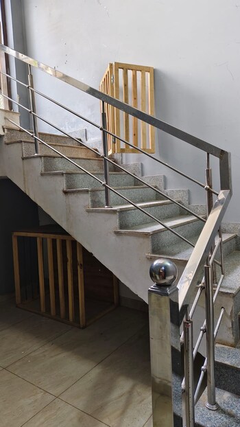 2 BHK Builder Floor for Rent in Sector 56, Gurgaon