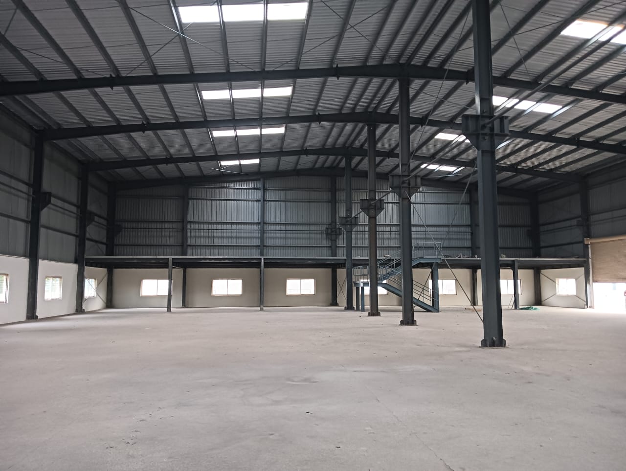 Parking in  Warehouse at Sompura Industrial, Dobbaspet – for Rent