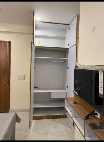 1 RK Builder Floor for Rent in Sushant Lok Iii, Gurgaon